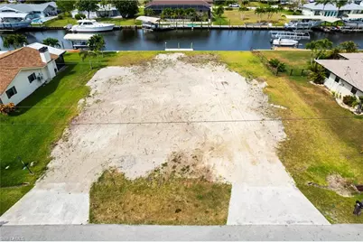 122 Placid Dr, Fort Myers, FL 33919 - Photo 9