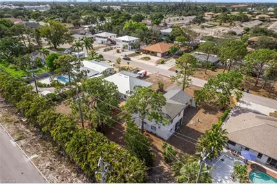 9025 Somerset Ln, Bonita Springs, FL 34135 - Photo 39