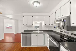 3032 Longview Ln, North Fort Myers, FL 33917 - Photo 11