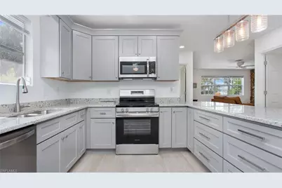 767 Glendale Ave, Naples, FL 34110 - Photo 3