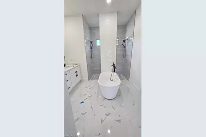 812 Hibiscus Ave, Lehigh Acres, FL 33972 - Photo 9