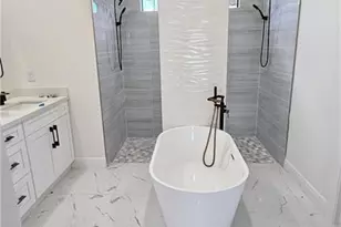 812 Hibiscus Ave, Lehigh Acres, FL 33972 - Photo 9