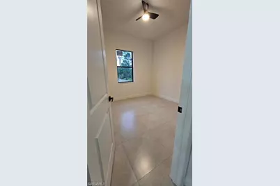 812 Hibiscus Ave, Lehigh Acres, FL 33972 - Photo 17
