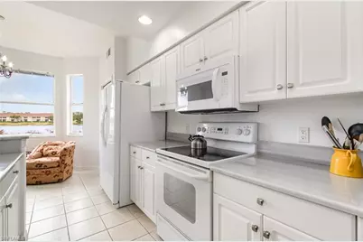 2740 Cypress Trace Cir #2718, Naples, FL 34119 - Photo 15