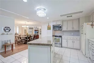 149 Kim Dr, Naples, FL 34104 - Photo 3