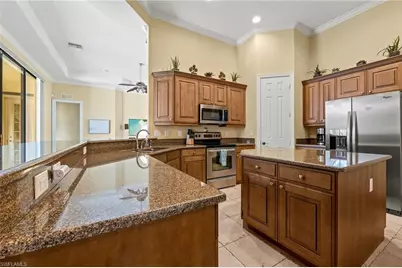 975 Tivoli Ct, Naples, FL 34104 - Photo 11