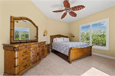 975 Tivoli Ct, Naples, FL 34104 - Photo 19