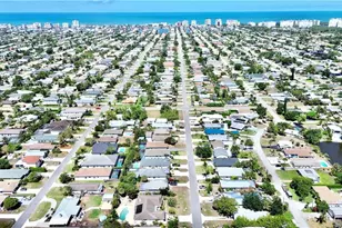 844 106th Ave N, Naples, FL 34108 - Photo 3