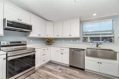 17521 Primrose Ct, Fort Myers Beach, FL 33931 - Photo 11