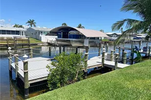 17521 Primrose Ct, Fort Myers Beach, FL 33931 - Photo 3