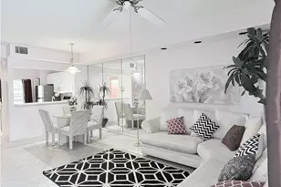 1096 Woodshire Ln, Naples, FL 34105 - Photo 5