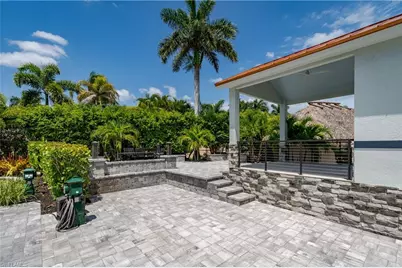 13613 Snapper Ln, Naples, FL 34114 - Photo 5