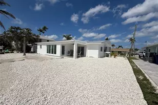 2823 Janet St, Matlacha, FL 33993 - Photo 15