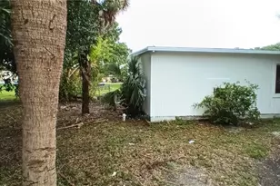 771 Ave E NW, Moore Haven, FL 33471 - Photo 7