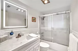 386 Harbour Dr, Naples, FL 34103 - Photo 19