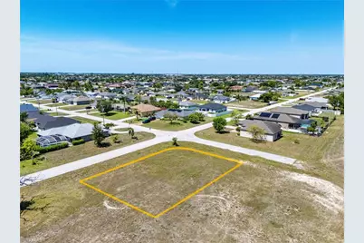 2421 SW 11th Pl, Cape Coral, FL 33914 - Photo 1