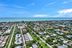 1155 6th St S, Naples, FL 34102 - Photo 35