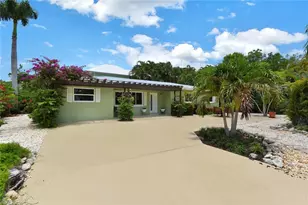 1155 6th St S, Naples, FL 34102 - Photo 5