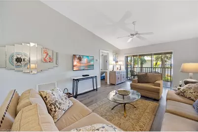 822 Gulf Pavillion Dr #202, Naples, FL 34108 - Photo 5