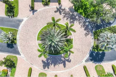 2432 Ravenna Blvd #201, Naples, FL 34109 - Photo 35