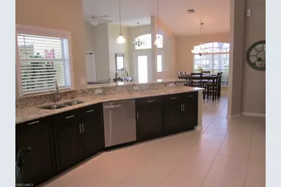 5008 SW 9th Pl, Cape Coral, FL 33914 - Photo 3