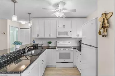 25100 Sandhill Blvd #R202, Punta Gorda, FL 33983 - Photo 3