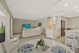 354 Harbour Dr, Naples, FL 34103 - Photo 15