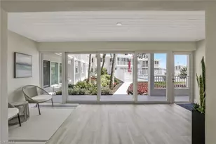 354 Harbour Dr, Naples, FL 34103 - Photo 7