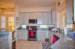 825 Bentwater Cir, Naples, FL 34108 - Photo 7