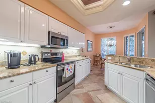 8460 Abbington Cir, Naples, FL 34108 - Photo 25