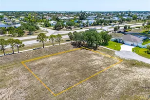 2418 SW 11th Ave, Cape Coral, FL 33914 - Photo 7