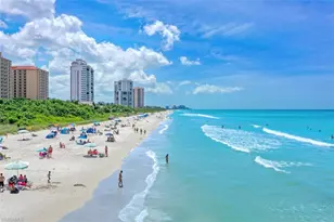 9101 Vanderbilt Dr, Naples, FL 34108 - Photo 23