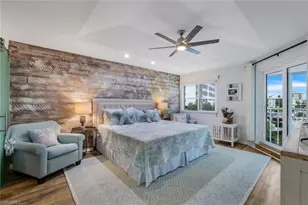 9101 Vanderbilt Dr, Naples, FL 34108 - Photo 11