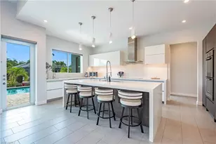 1807 Snook Dr, Naples, FL 34102 - Photo 3