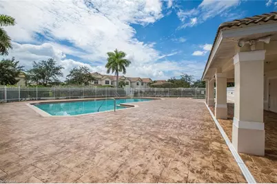 836 Hampton Cir #171, Naples, FL 34105 - Photo 1