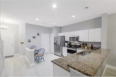 836 Hampton Cir #171, Naples, FL 34105 - Photo 7