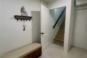 9524 Gulf Shore Dr, Naples, FL 34108 - Photo 5