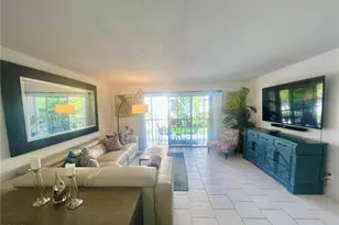 9524 Gulf Shore Dr, Naples, FL 34108 - Photo 11