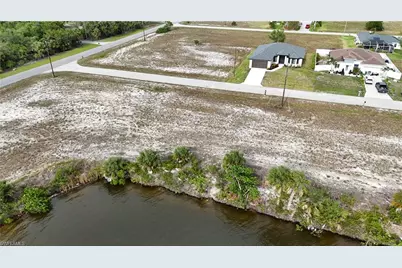 4016 NW 42nd Pl, Cape Coral, FL 33993 - Photo 5