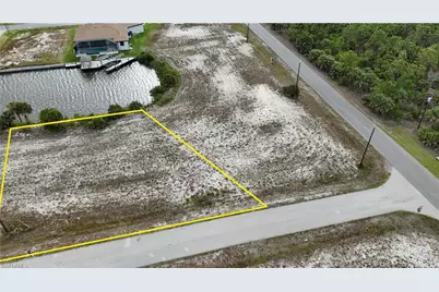 4016 NW 42nd Pl, Cape Coral, FL 33993 - Photo 3