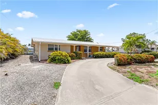 12206 Boat Shell Dr, Matlacha Isles, FL 33991 - Photo 7