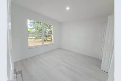 687 Grove Dr, Naples, FL 34120 - Photo 39