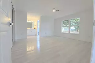 687 Grove Dr, Naples, FL 34120 - Photo 27