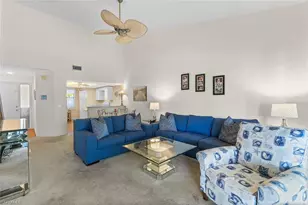 664 Wiggins Bay Dr, Naples, FL 34110 - Photo 5
