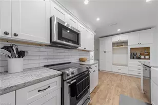 1300 Hilltop Dr, Naples, FL 34103 - Photo 11