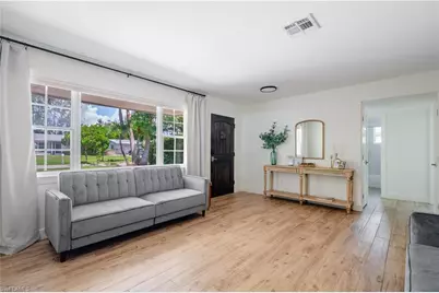 1300 Hilltop Dr, Naples, FL 34103 - Photo 5