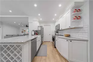 1300 Hilltop Dr, Naples, FL 34103 - Photo 7