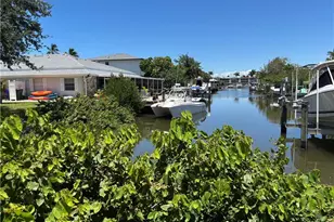 1185 Cherrystone Ct, Naples, FL 34102 - Photo 3