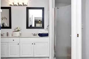 1006 SW 11th Pl, Cape Coral, FL 33991 - Photo 23