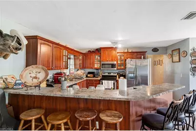 40691 Suzan Dr, Punta Gorda, FL 33982 - Photo 7